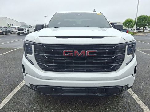 Used 2023 GMC Sierra 1500 Elevation AWD/4WD image 2
