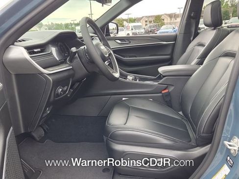 New 2026 Jeep Grand Cherokee L Limited RWD image 5