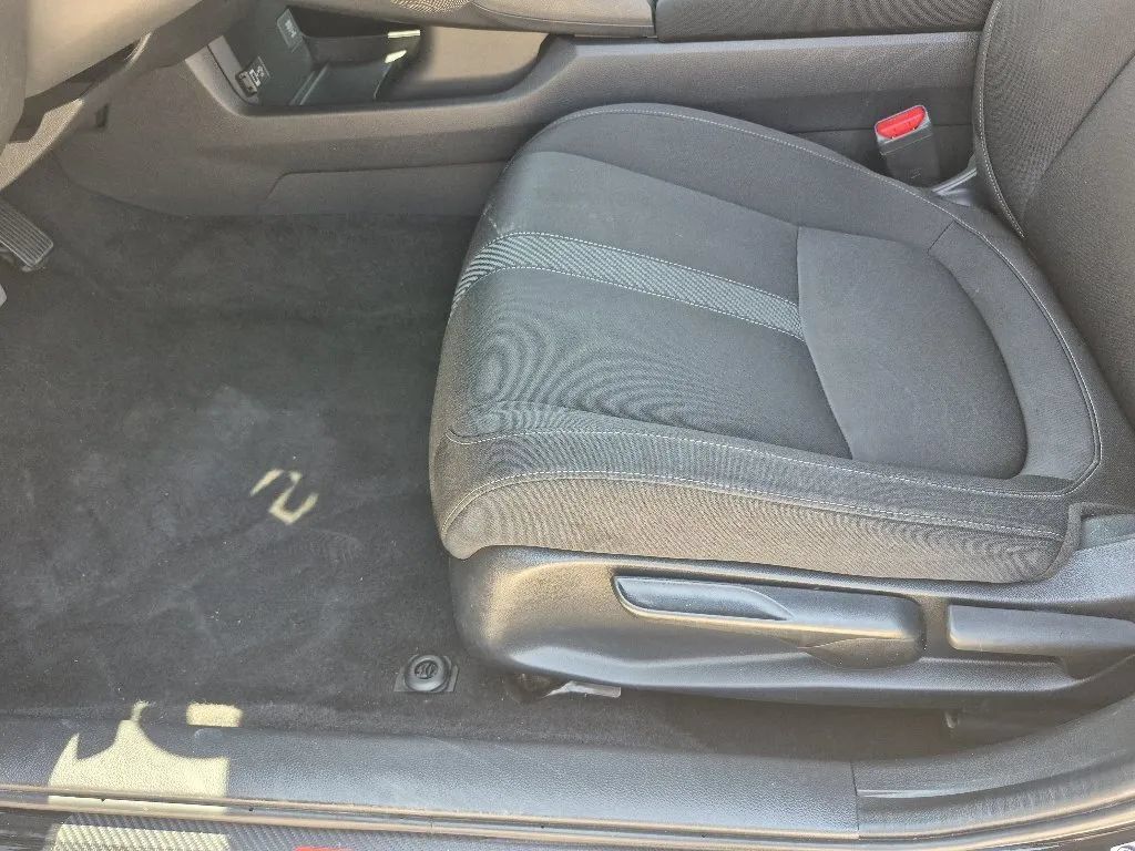 Used 2019 Honda Civic EX image 15