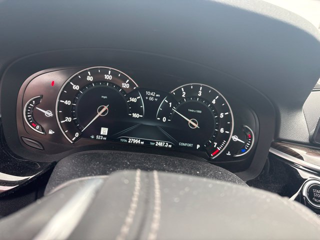 Used 2019 BMW 530i xDrive w/ Convenience Package AWD/4WD image 5