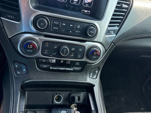 Used 2019 Chevrolet Tahoe Premier RWD image 11