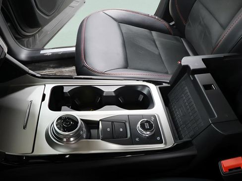 Used 2023 Ford Explorer ST-Line w/ Class IV Trailer Tow Package image 20