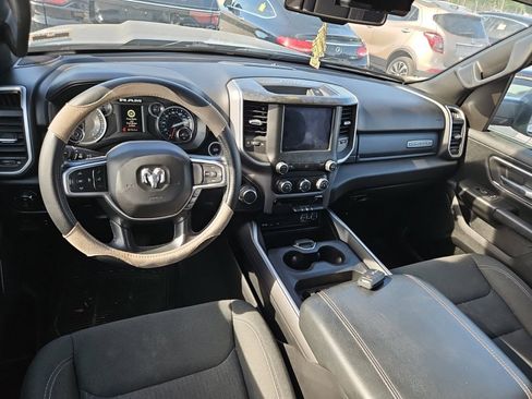 Used 2019 RAM 1500 Big Horn AWD/4WD image 10