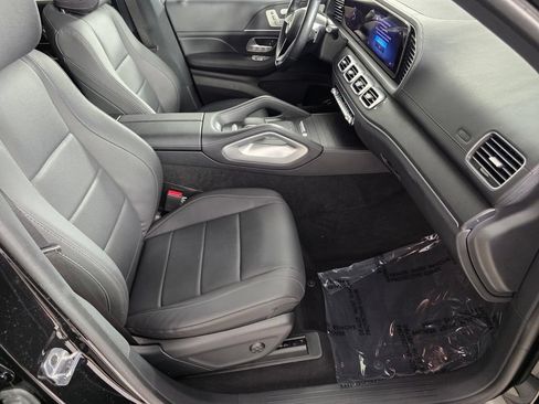 Certified 2024 Mercedes-Benz GLS 450 4MATIC image 32