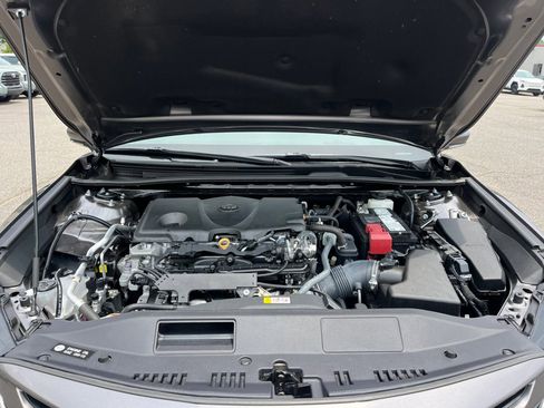 Used 2022 Toyota Camry XSE FWD image 18