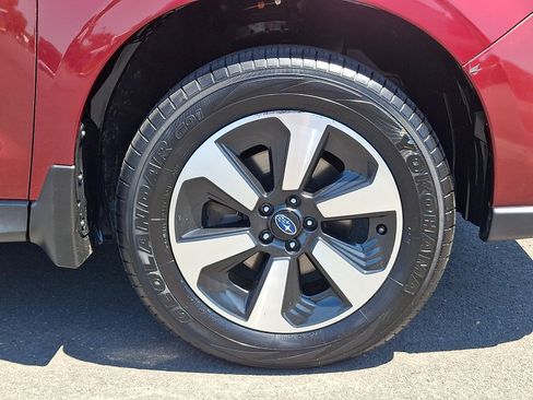 Used 2018 Subaru Forester 2.5i w/ Alloy Wheel Package AWD/4WD image 9