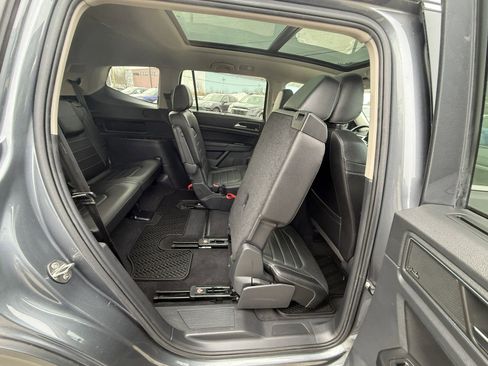 Used 2019 Volkswagen Atlas SEL Premium image 27
