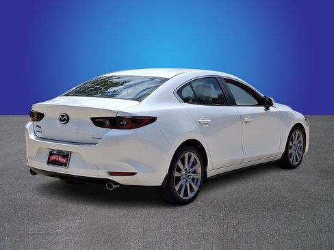 Used 2024 MAZDA MAZDA3 s FWD image 4