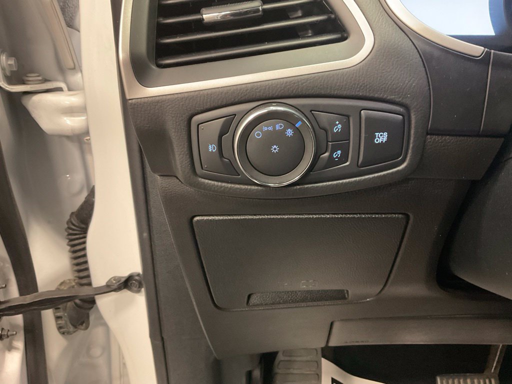 Used 2019 Ford Edge SEL w/ Equipment Group 201A FWD image 14