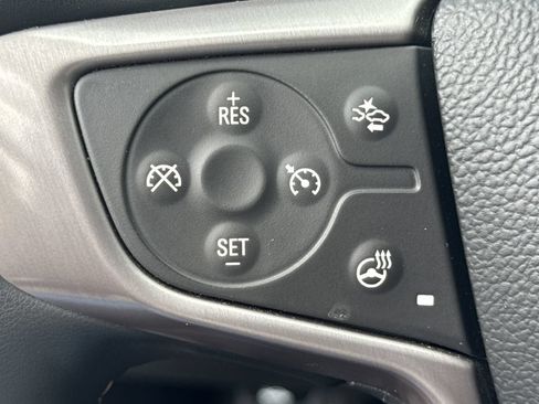 Used 2024 GMC Terrain AT4 w/ LPO, Floor Liner Package AWD/4WD image 24