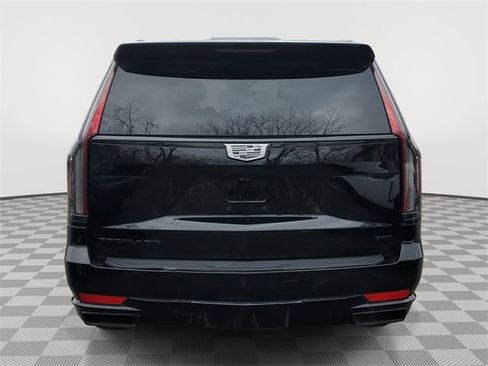 Certified 2023 Cadillac Escalade Sport image 5