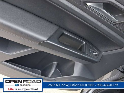 Used 2020 Volkswagen Atlas SE AWD/4WD image 12
