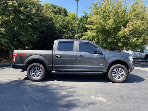 Used 2017 Ford F150 XL w/ Equipment Group 101A Mid AWD/4WD image 10