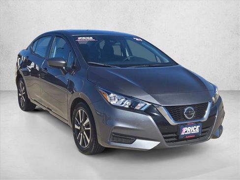 Used 2022 Nissan Versa SV image 8