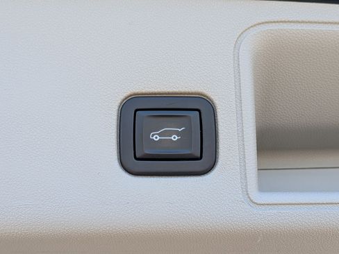Used 2020 GMC Terrain Denali w/ Denali Premium Package FWD image 36