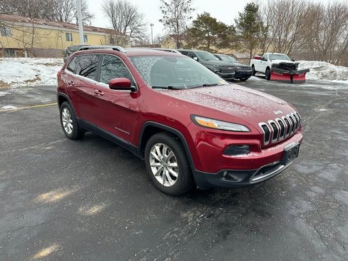 Used 2015 Jeep Cherokee Limited w/ Luxury Group image 6