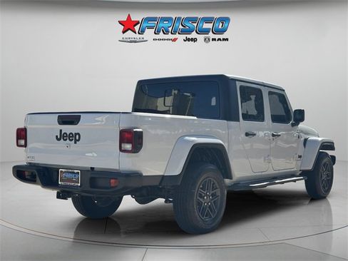 Used 2024 Jeep Gladiator Sport image 10