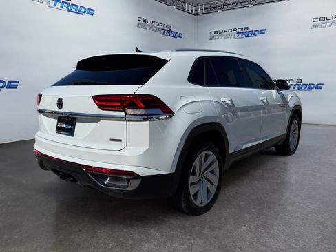 Used 2021 Volkswagen Atlas Cross Sport SE image 5