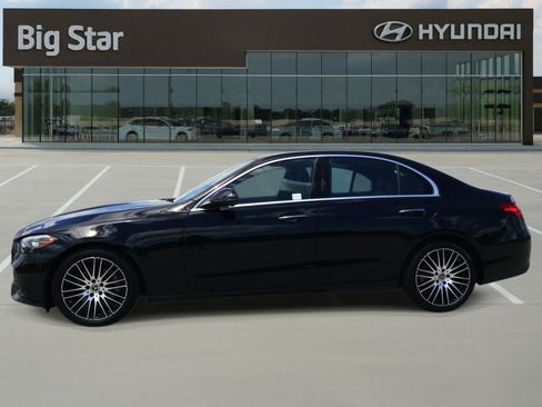 Used 2025 Mercedes-Benz C 300 4MATIC Sedan image 2