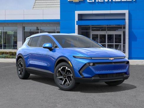 New 2026 Chevrolet Equinox EV LT image 7