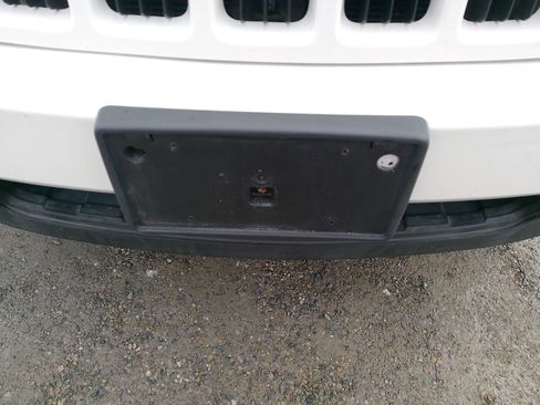 Used 2009 Jeep Grand Cherokee Laredo w/ Popular Equipment Group image 36