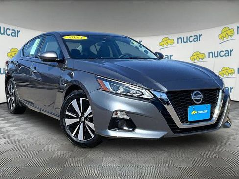 Used 2021 Nissan Altima 2.5 SL image 1
