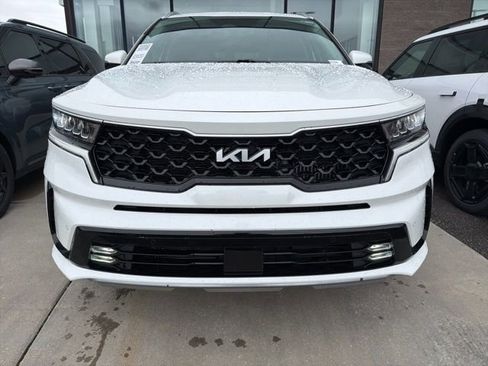 Certified 2023 Kia Sorento EX AWD/4WD image 8