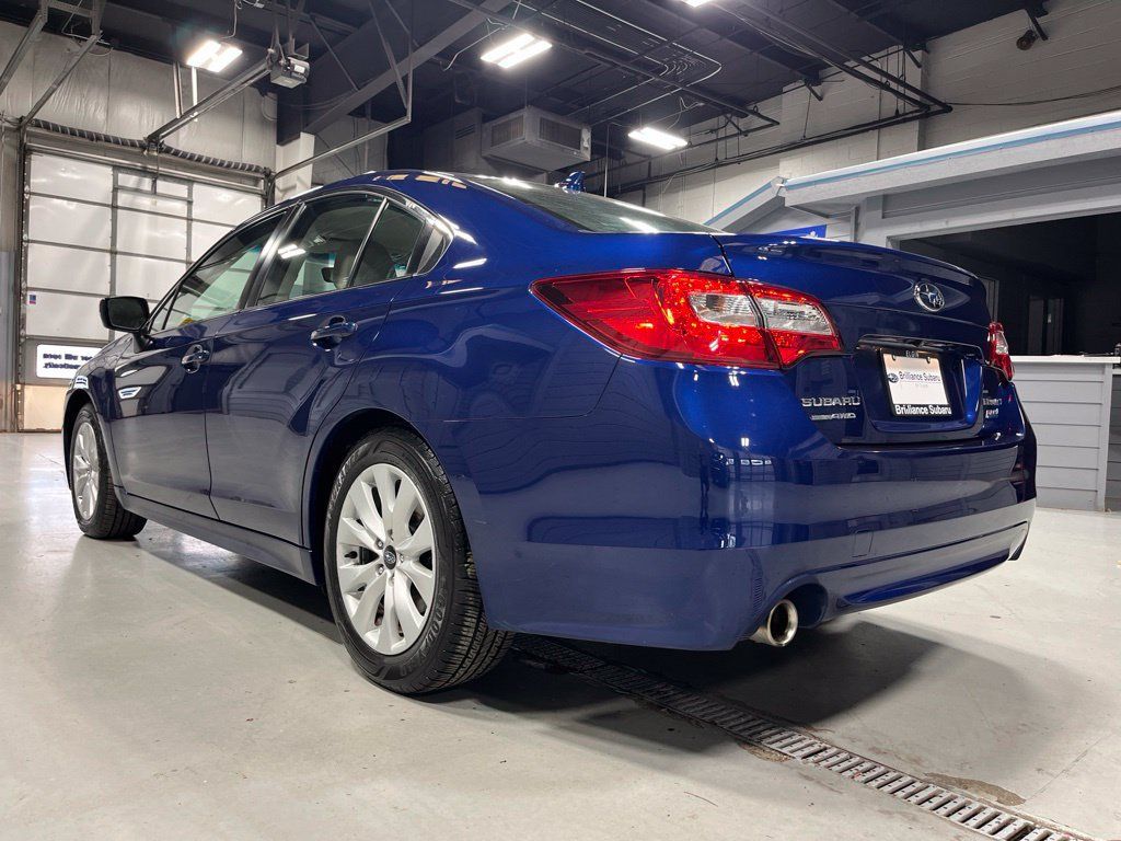 Used 2017 Subaru Legacy 2.5i Premium AWD/4WD image 5