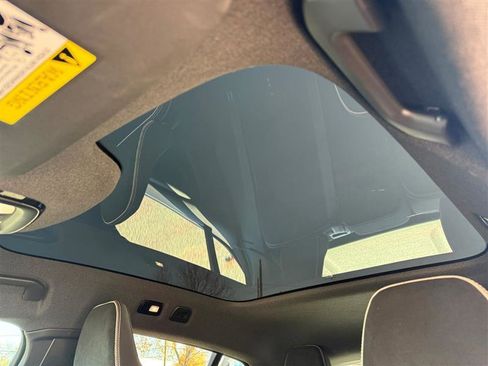 Used 2024 Volvo C40 P8 Recharge Ultimate w/ Protection Package Premier image 19