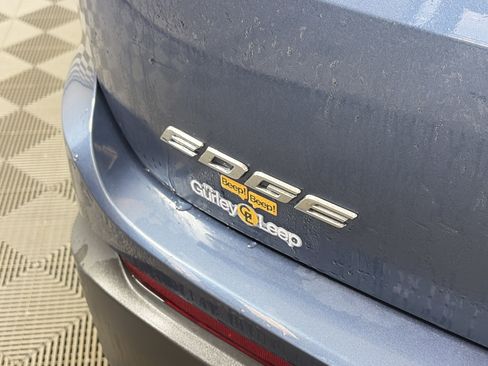 Used 2018 Ford Edge Titanium w/ Equipment Group 301A image 16