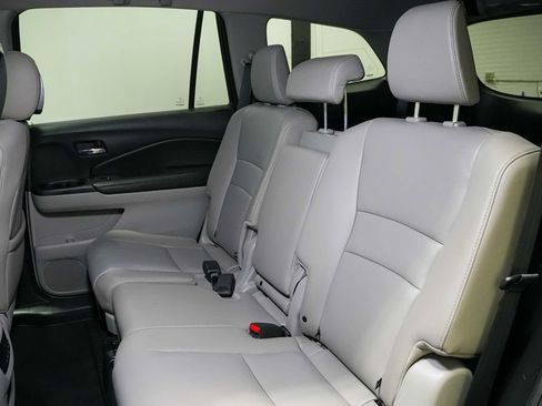 Used 2017 Honda Pilot EX-L image 18