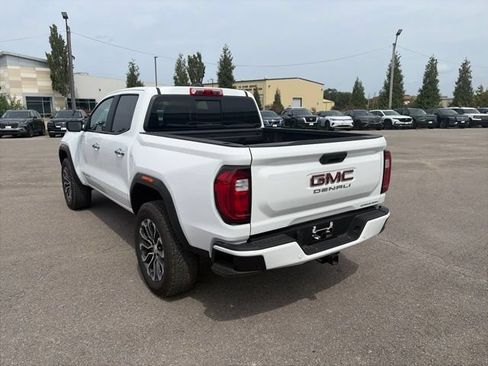 Used 2025 GMC Canyon Denali AWD/4WD image 4