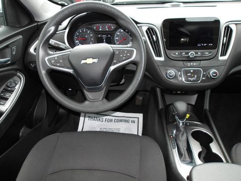 Used 2021 Chevrolet Malibu LS FWD image 12