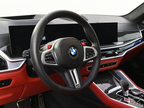 Used 2025 BMW X5 M Competition w/ Executive Package image 11