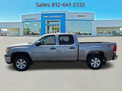 Used 2013 GMC Sierra 1500 SLE w/ Power Tech Package AWD/4WD image 4