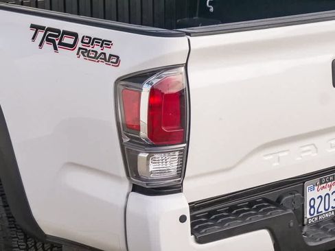 Used 2021 Toyota Tacoma TRD Off-Road w/ TRD Premium Off Road Package image 10