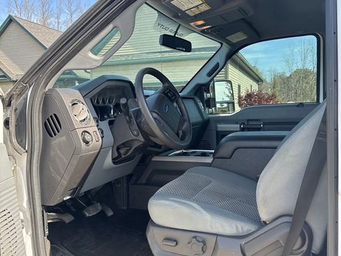 Used 2016 Ford F250 XLT w/ XLT Premium Package image 13