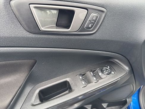 Used 2022 Ford EcoSport SE image 14