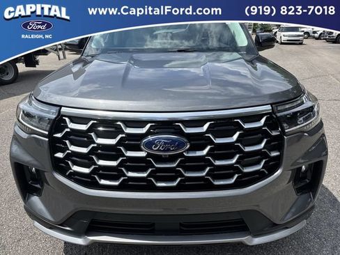 Used 2025 Ford Explorer Platinum w/ Ultimate Package AWD/4WD image 10