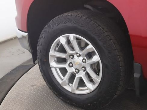 Used 2023 Chevrolet Silverado 1500 LT image 13