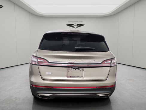 Used 2021 Lincoln Nautilus Reserve AWD/4WD image 4