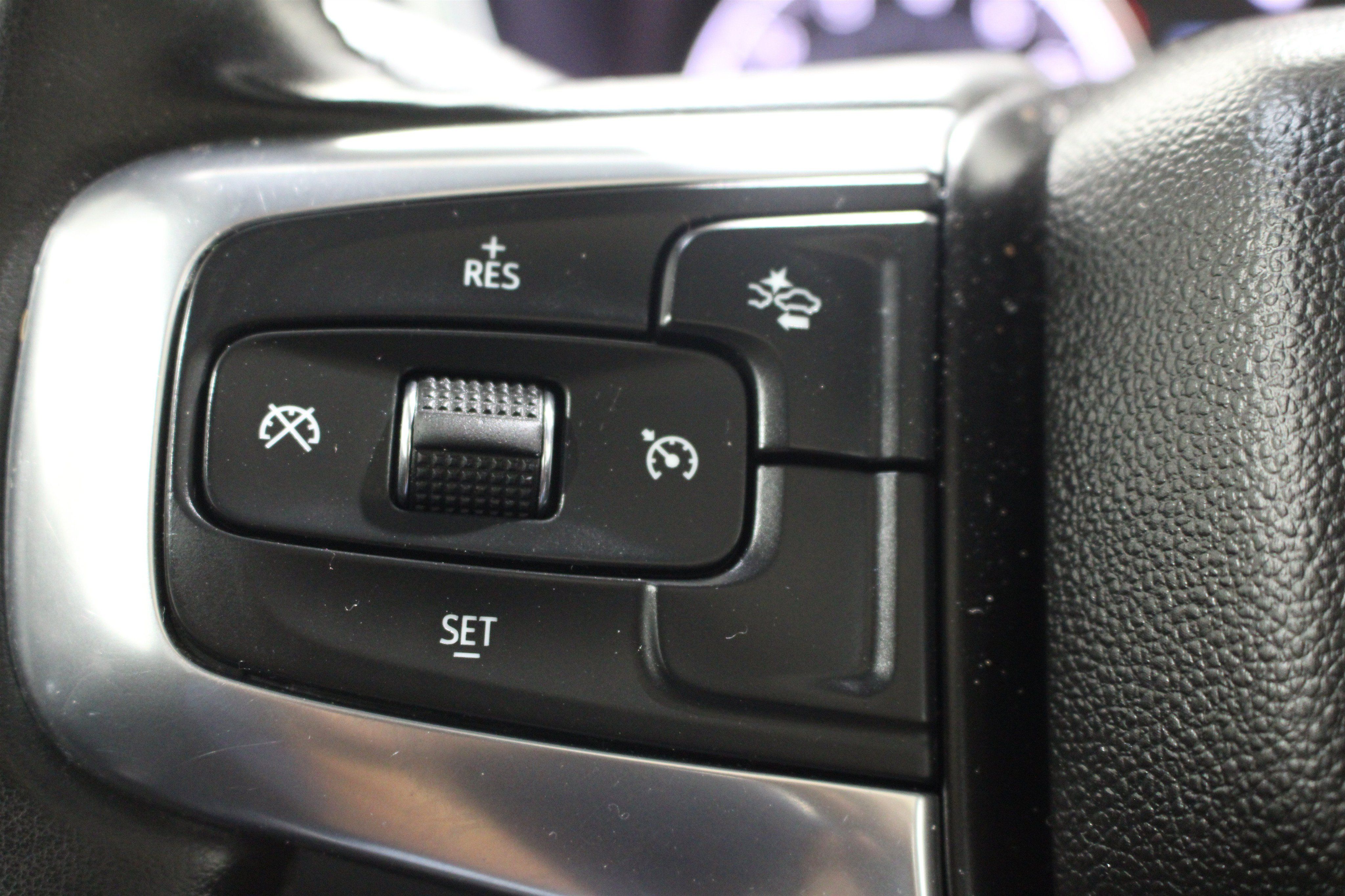 Used 2023 Chevrolet Blazer LT w/ Sound & Technology Package FWD image 13