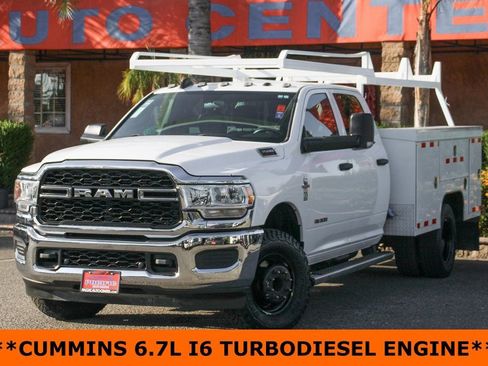 Used 2022 RAM 3500 Tradesman w/ Chrome Appearance Group image 3