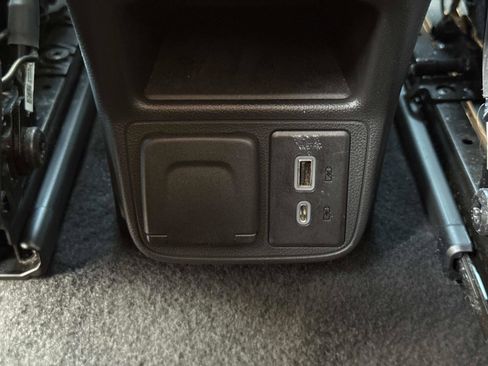 Used 2021 Chevrolet TrailBlazer LT w/ Convenience Package image 17