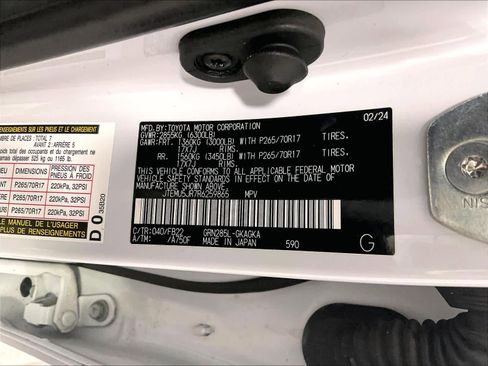 Used 2024 Toyota 4Runner SR5 image 35