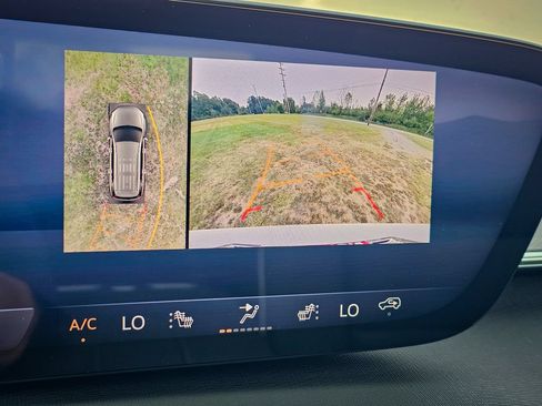 New 2026 Buick Enclave Sport Touring w/ Power Package AWD/4WD image 27