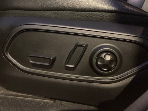 Used 2024 Jeep Grand Cherokee L Altitude image 13