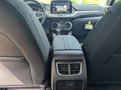 New 2026 Chevrolet Blazer LT FWD image 25