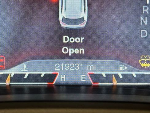 Used 2017 Jeep Cherokee Limited AWD/4WD image 33