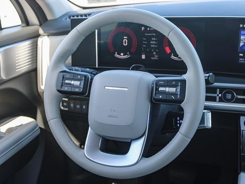 Used 2026 Hyundai Santa Fe SEL FWD image 16